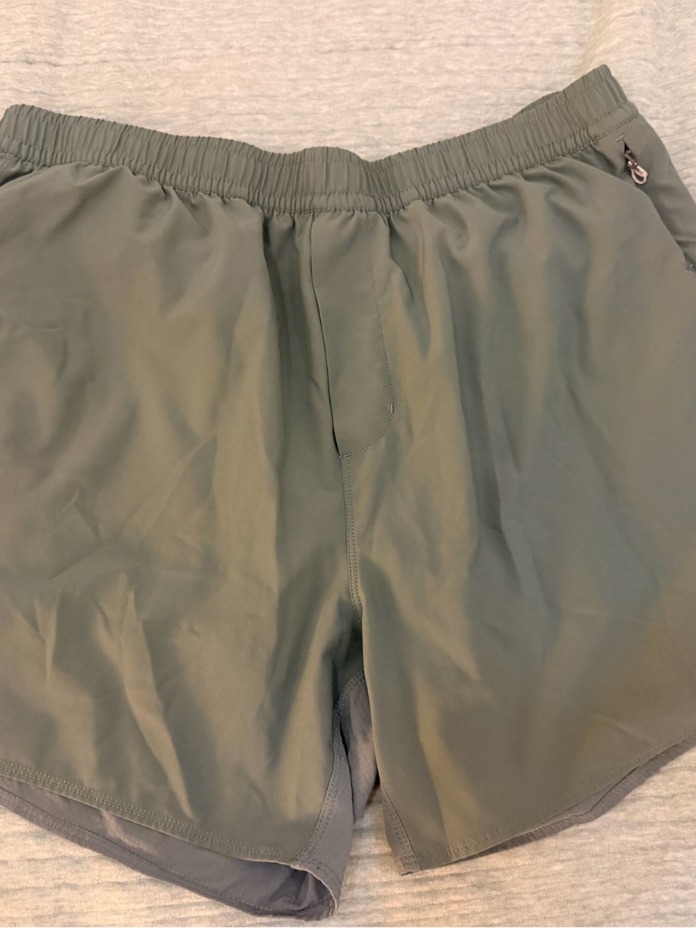 Vuori Men’s 5” Kore Sage Drawstring Short with Built-in Liner